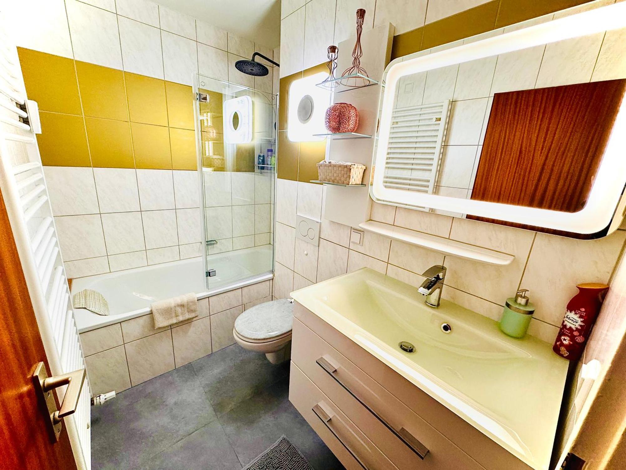אטלינגן Sunset View Apartment With Logia מראה חיצוני תמונה