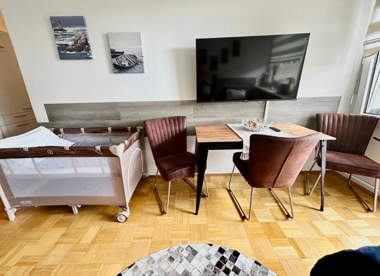 אטלינגן Sunset View Apartment With Logia מראה חיצוני תמונה
